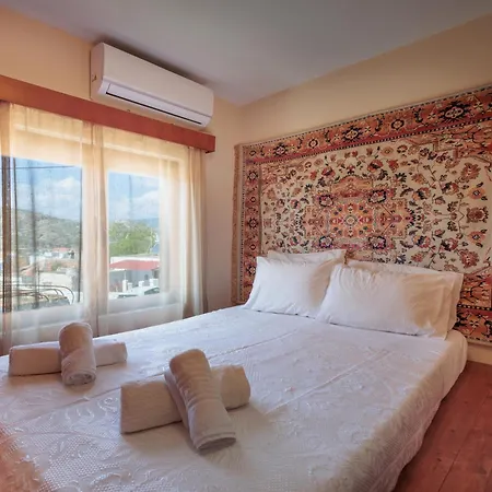 Geomare Απολακκιά